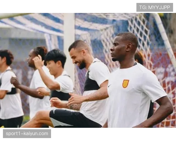 阿马杜中场防守硬度 铜梁龙法国后腰屏障作用关键